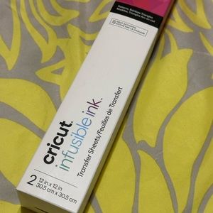 Cricut InfusibleInk. Transfer sheet. Rainbow pattern Size12’x12’